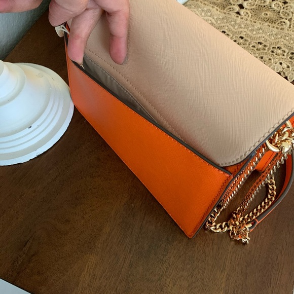 💝 Tory Burch emerson envelpe adjustable shoulder - Picture 10 of 13